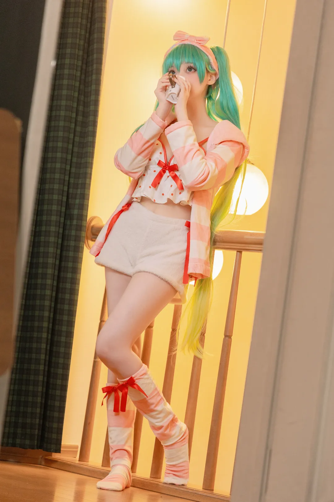 初音未来cos, 居家风, cosplay日常, 双马尾, VOCALOID
