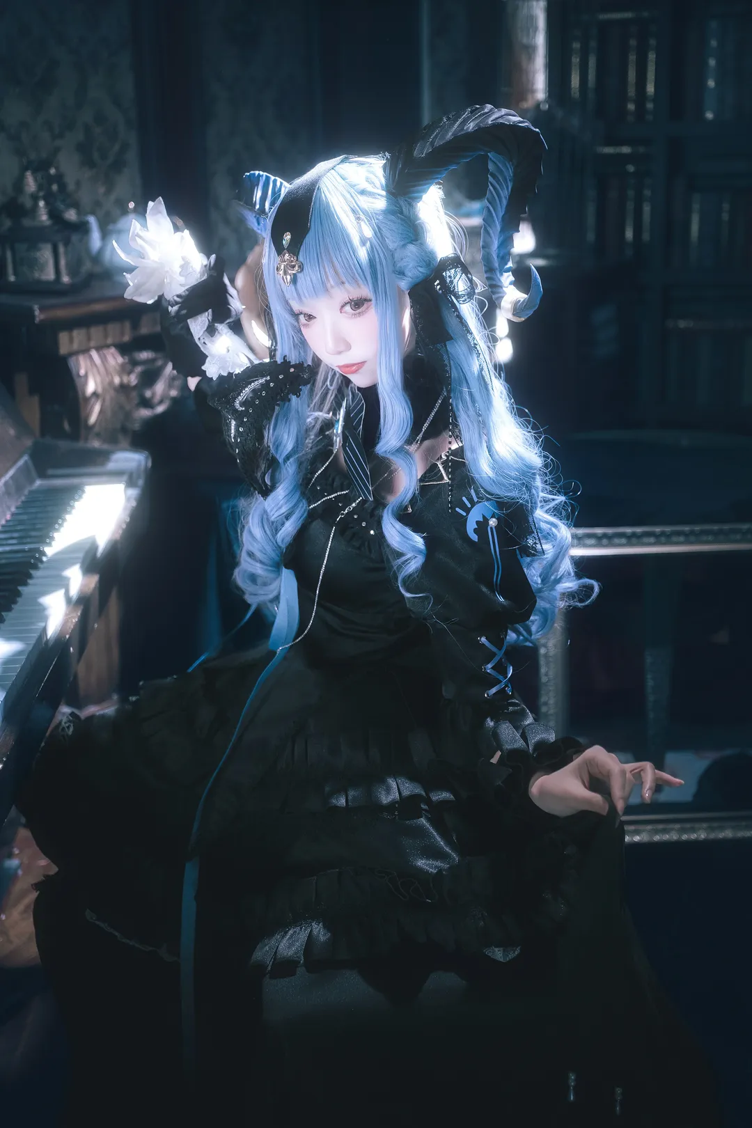 丰川祥子cos, 明日方舟, 哥特风cosplay, 钢琴写真, avemujica - 第8张