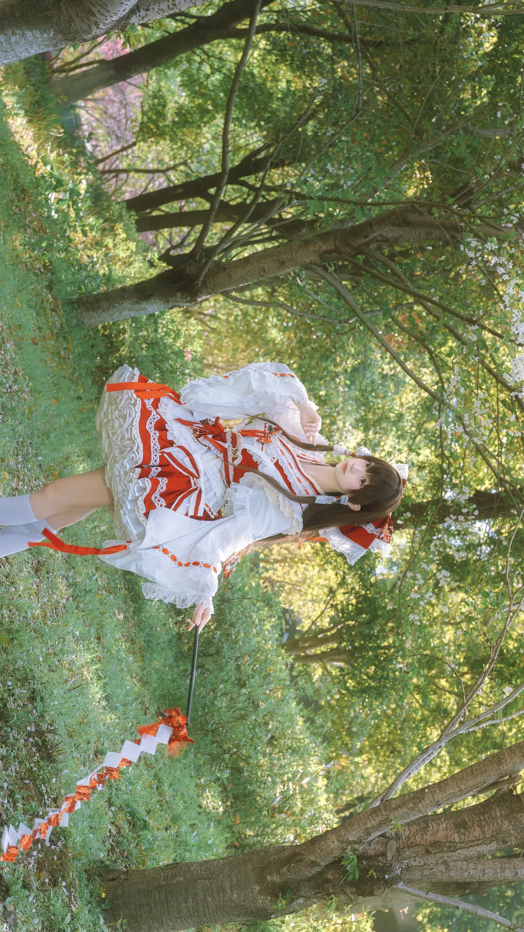 博丽灵梦cos, 东方project, 二次元cosplay, 巫女装, 户外人像摄影 - 第4张
