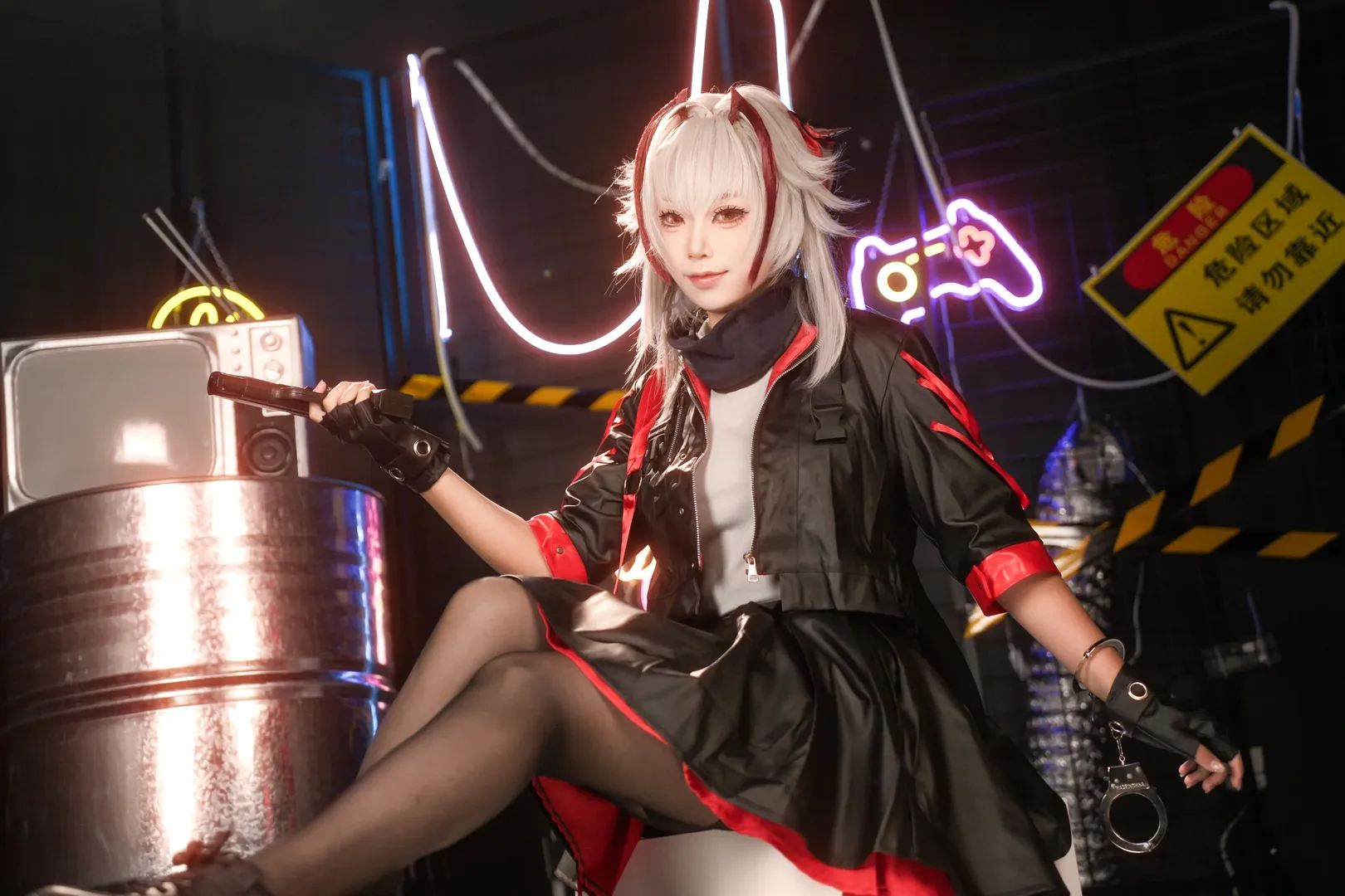 赛博朋克, 明日方舟, 维什戴尔cos, cosplay摄影, 霓虹灯 - 第2张