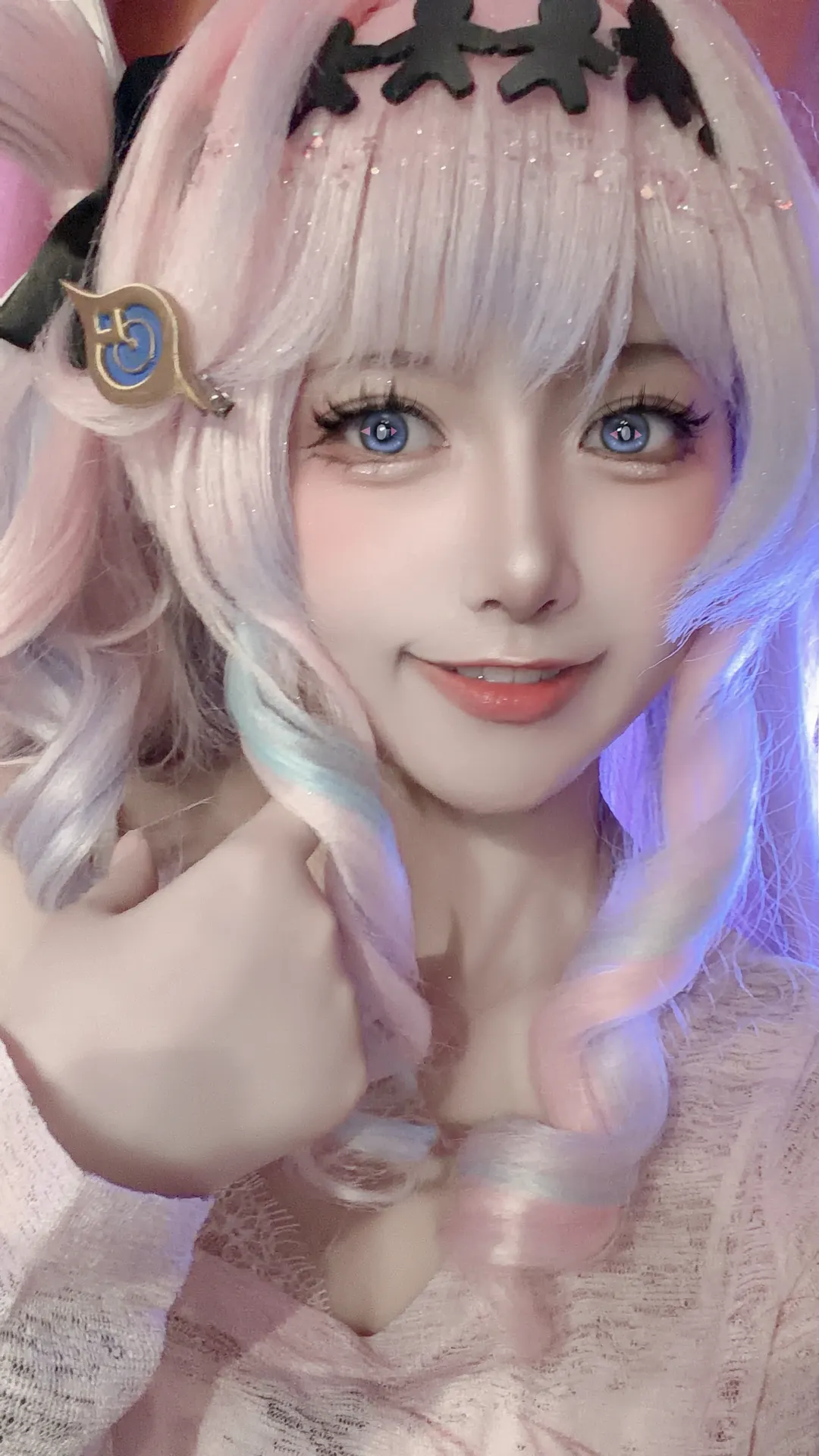 鸣潮, 达妮娅cos, Cosplay穿搭, 二次元妆造, 水蜜桃女孩 - 第1张