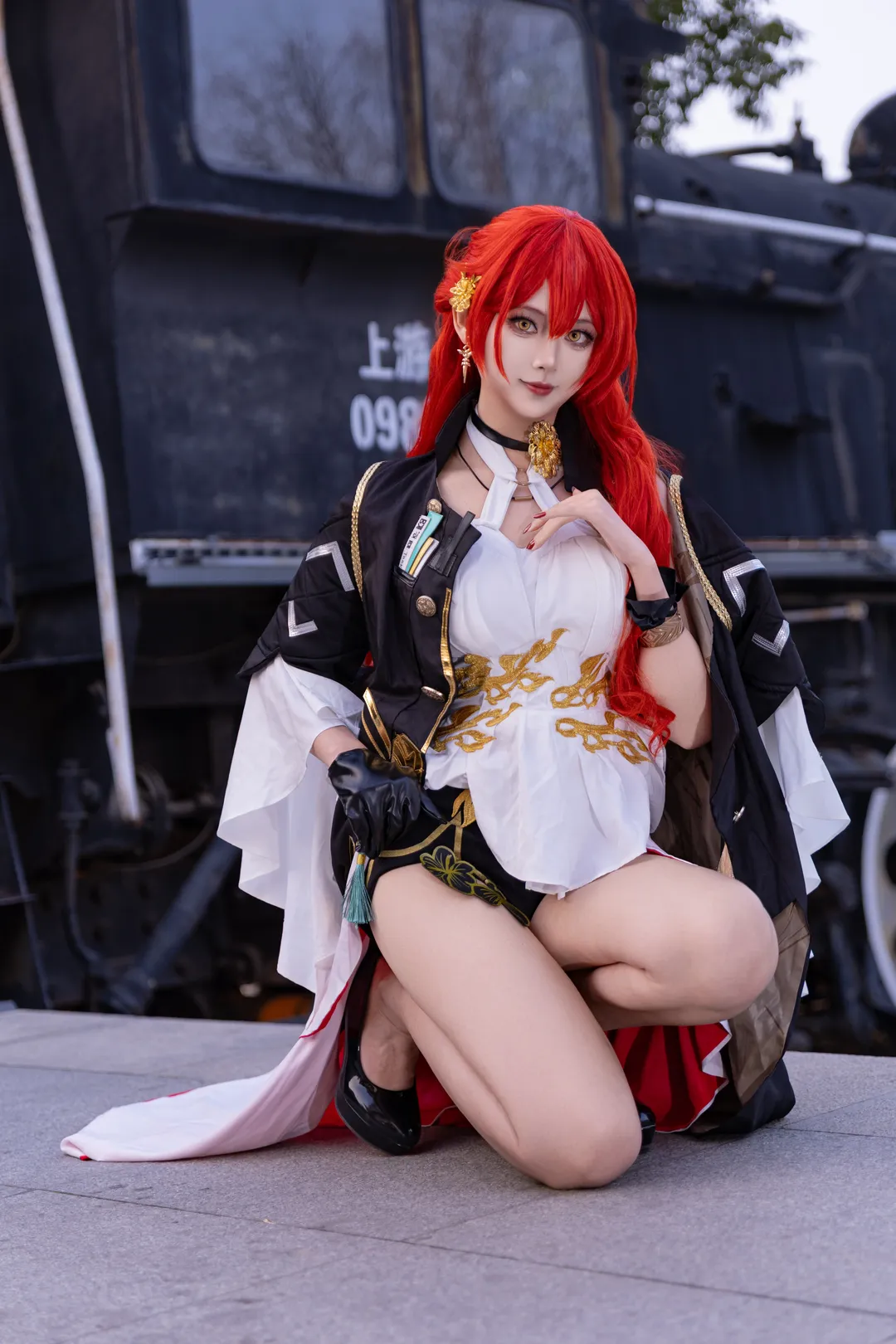 崩坏星穹铁道, 二次元cosplay, 姬子cos, 工业风写真, 机车外景 - 第1张