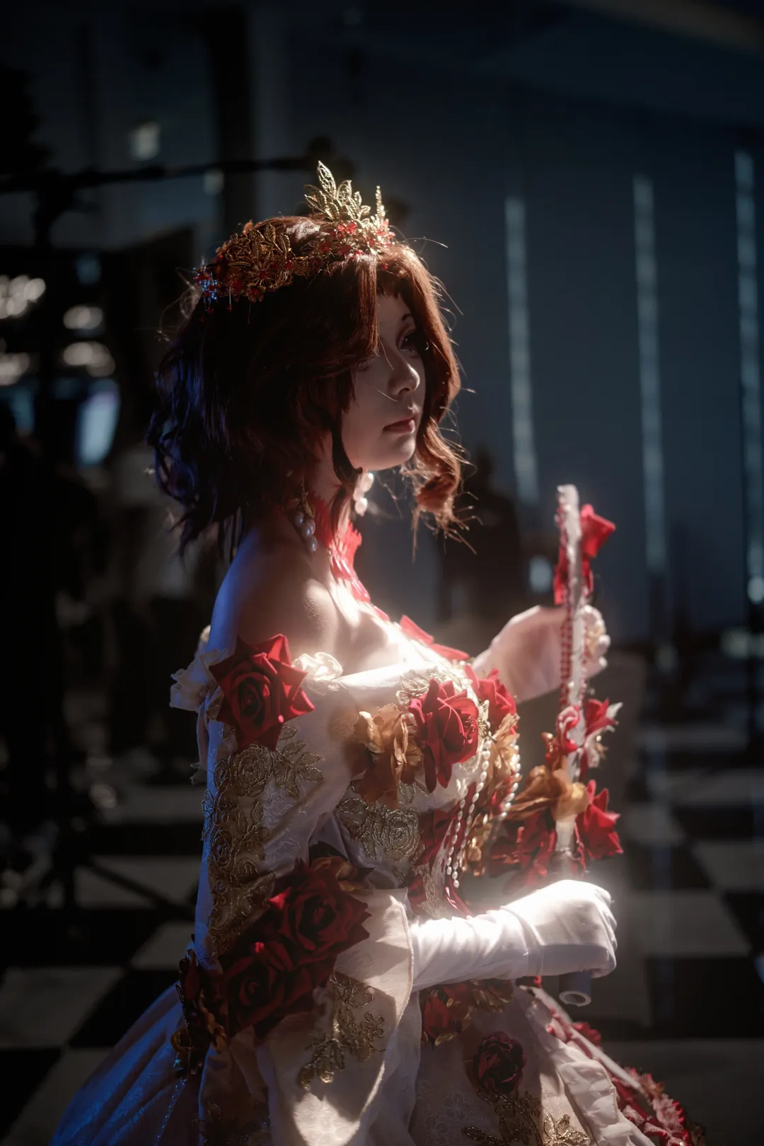 氛围感摄影, 第五人格, 红夫人cos, cos正片分享, 血宴礼服 - 第1张