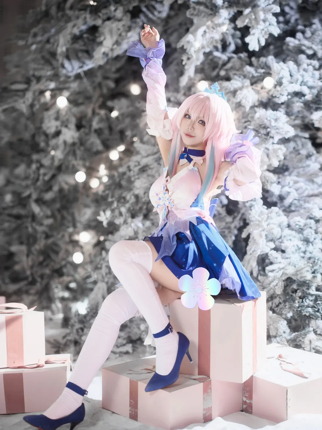 崩坏星穹铁道, 三月七cos, 雪景cosplay, 冬日氛围感写真, 二次元少女摄影 - 第1张