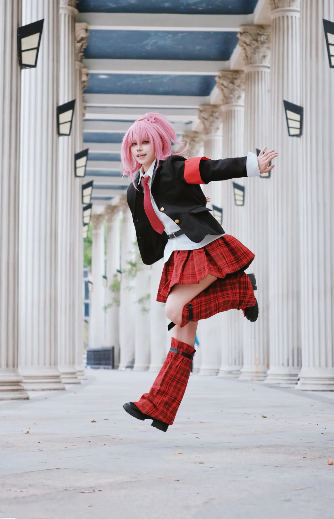 校園風cosplay, 守護甜心, 日奈森亞夢cos, 紅黑格紋制服, 粉紅短髮 - 第1張