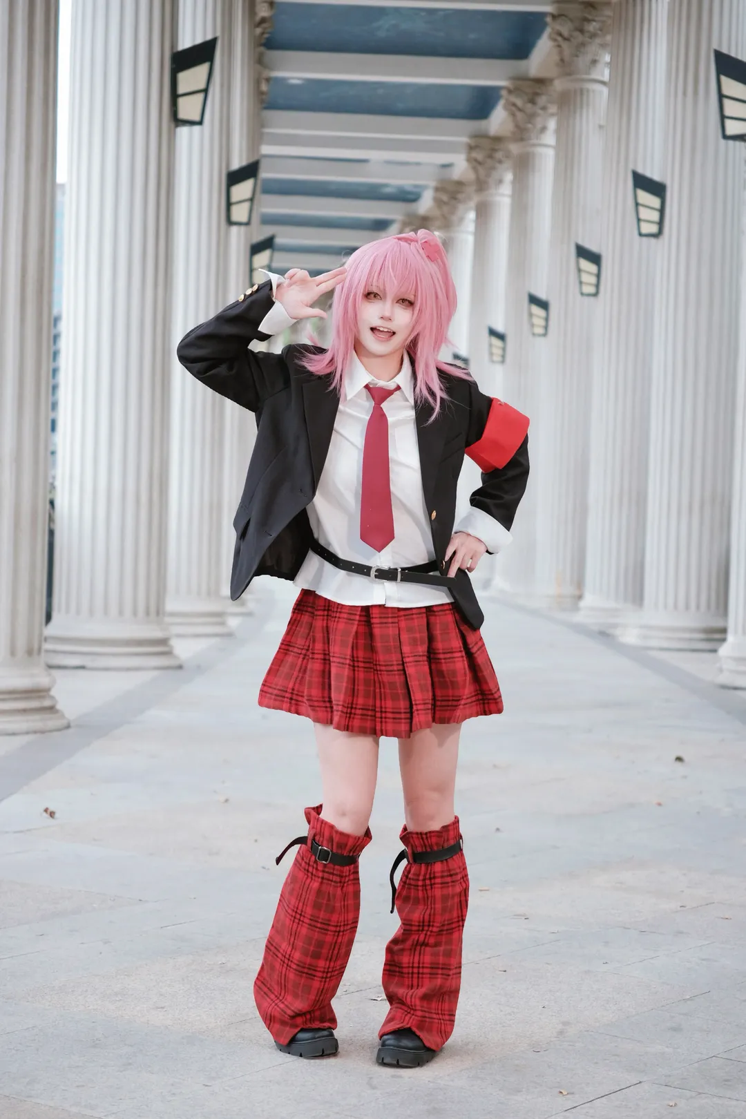 校园风cosplay, 守护甜心, 日奈森亚梦cos, 红黑格纹制服, 粉红短发