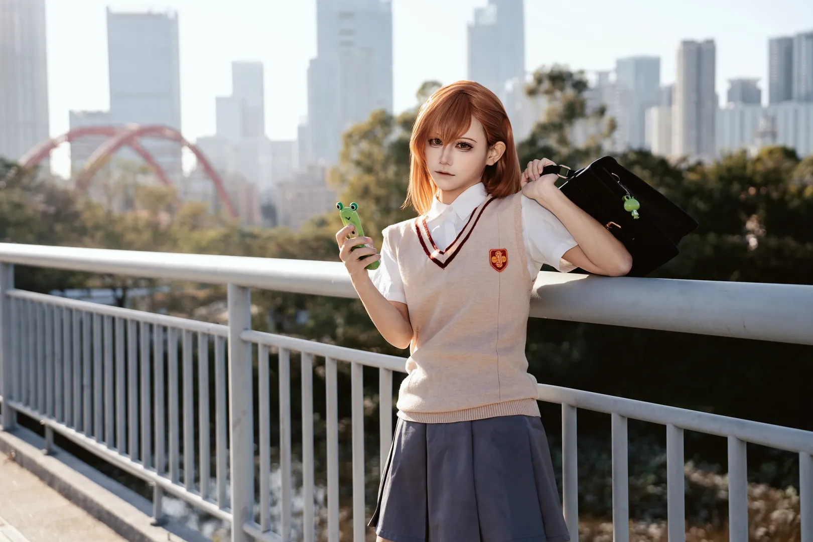 校园制服, 逆光人像, 某科学的超电磁炮, 御坂美琴cos, 城市桥梁外景 - 第2张