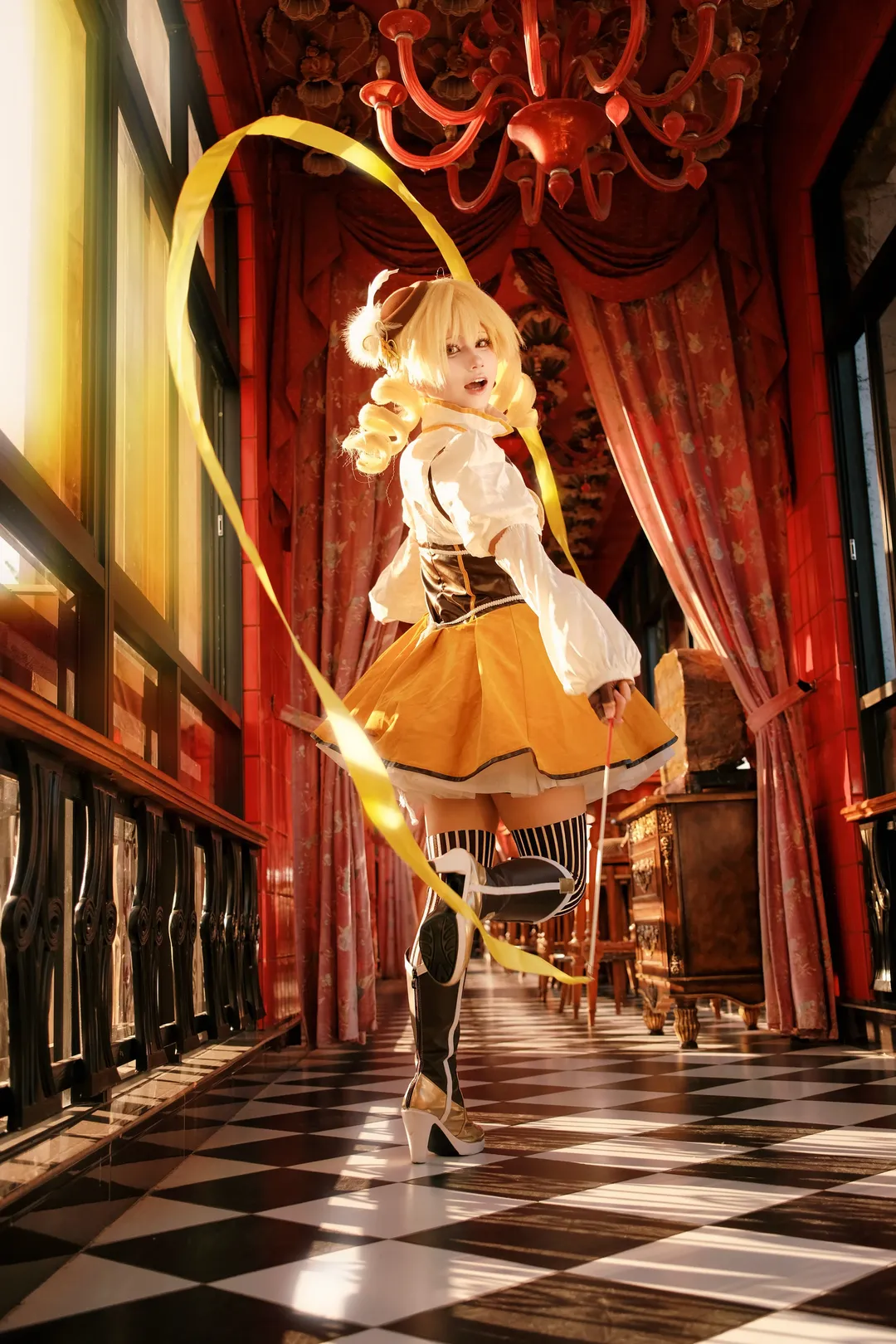 魔法少女まどか☆マギカ, コスプレ撮影, アクションショット, 巴マミのコスプレ, 黄色いリボン - 5枚目