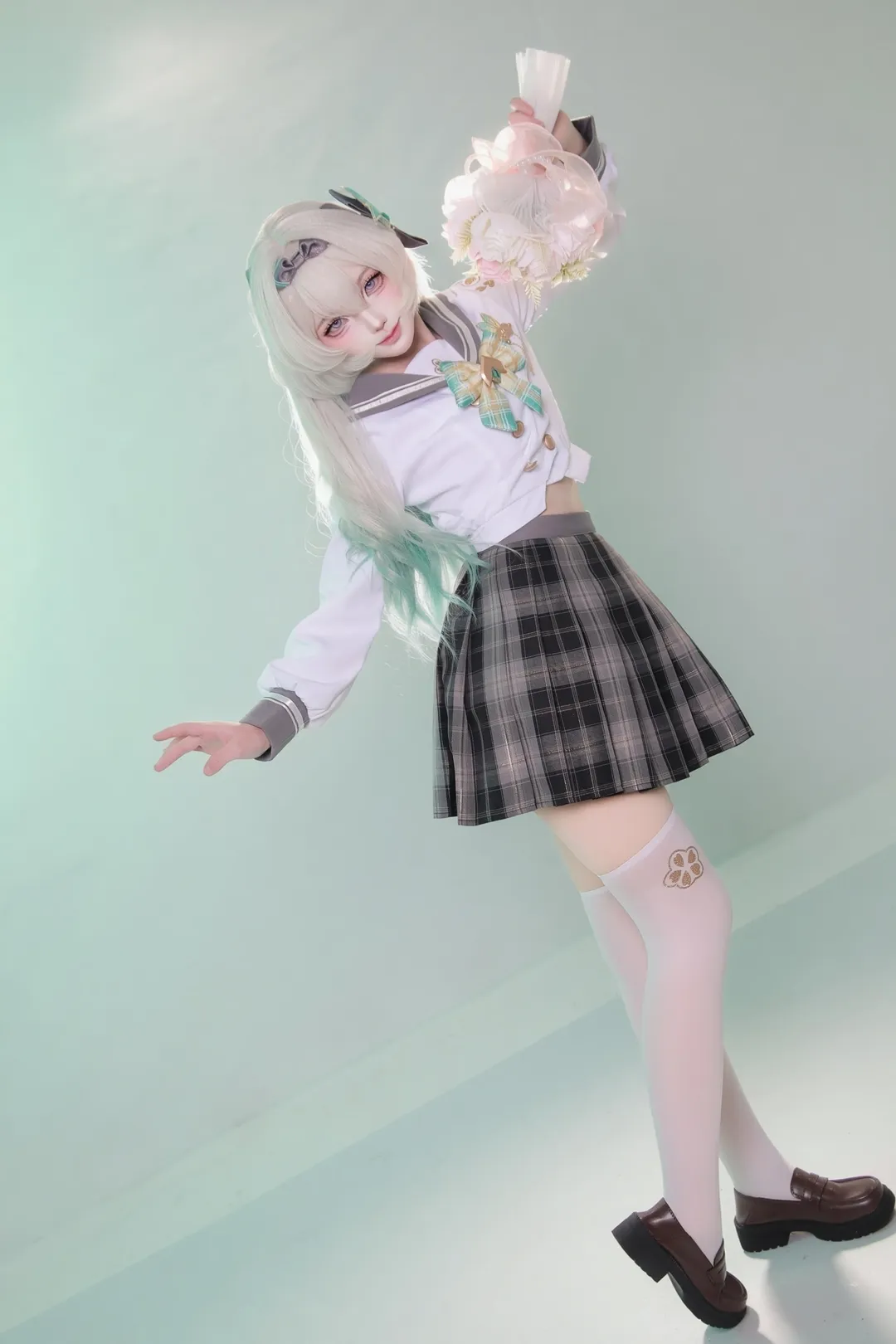 崩坏星穹铁道, 流萤cos, 春日手信, cosplay正片, 二次元JK - 第2张