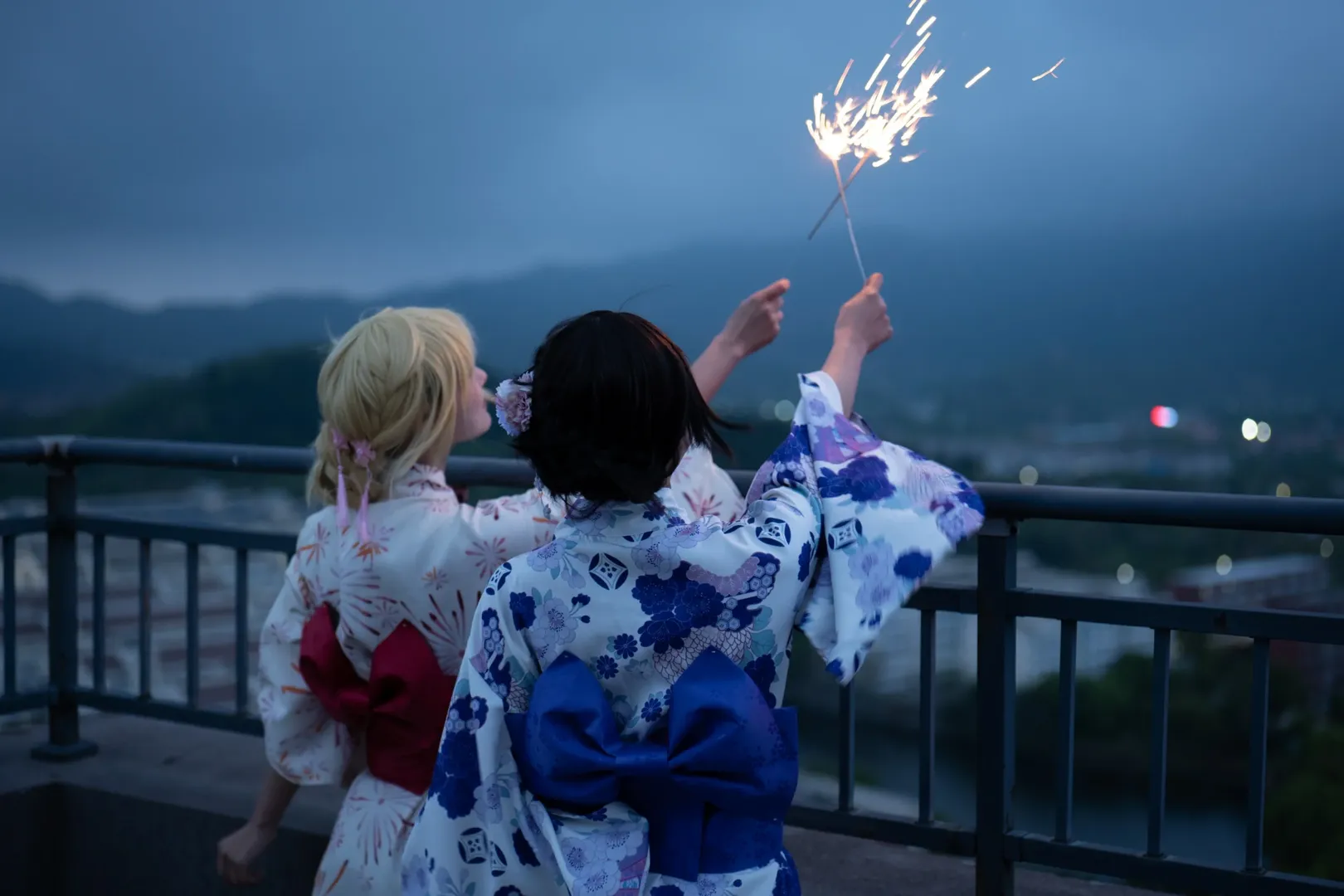 夜景人像, 仙女棒写真, 浴衣cosplay, 夏夜氛围感, 日系和服摄影 - 第1张