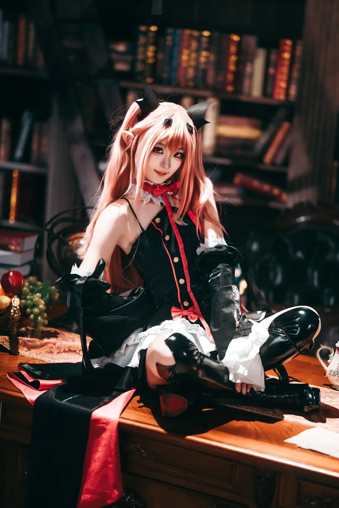 二次元cos, 哥特風cosplay, 克魯魯cos, 終結的熾天使, 復古圖書館寫真