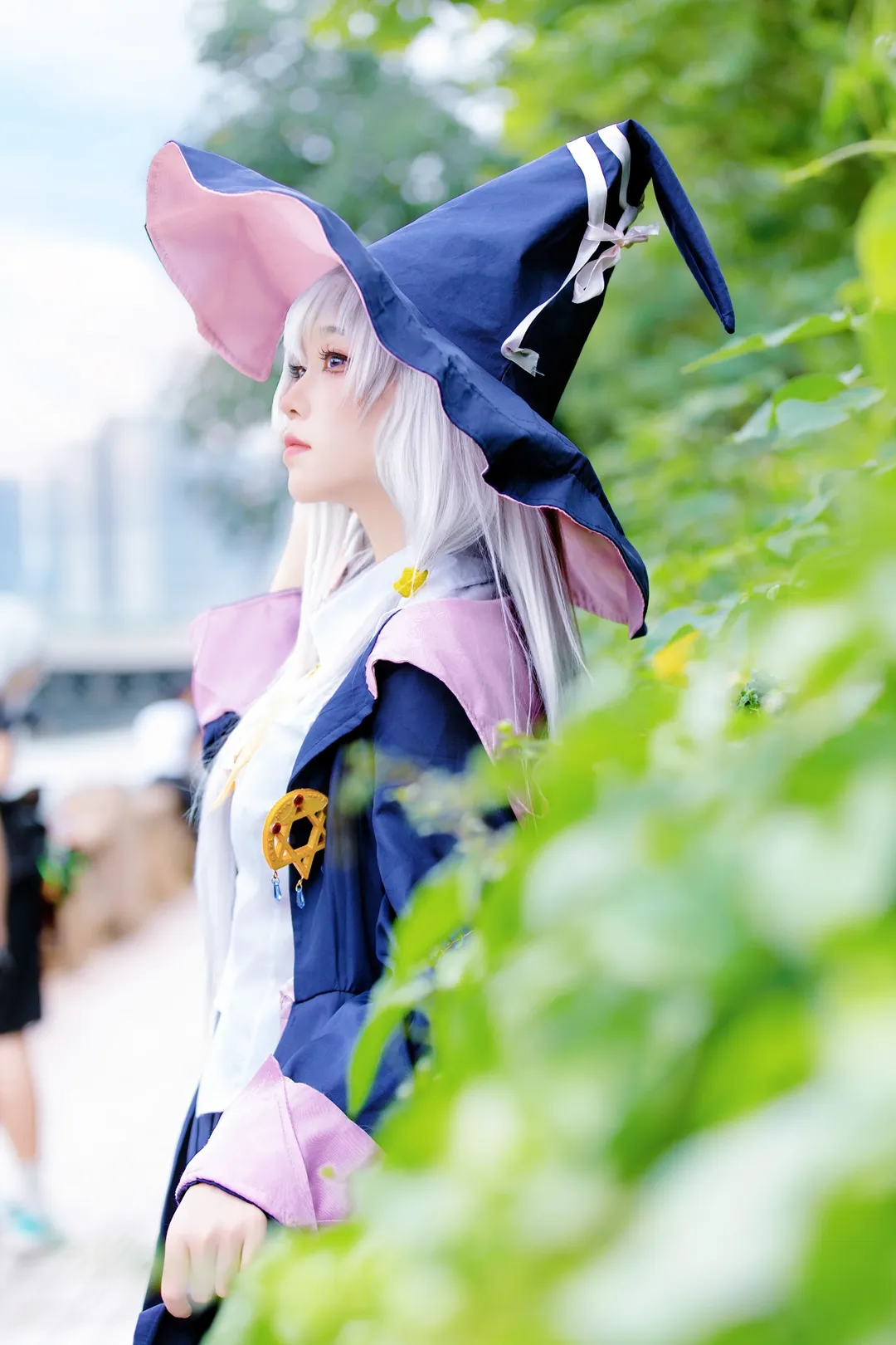 Convention photos, Outdoor cosplay, Elaina cosplay, Wandering Witch: The Journey of Elaina, Silver-haired witch - Image 3