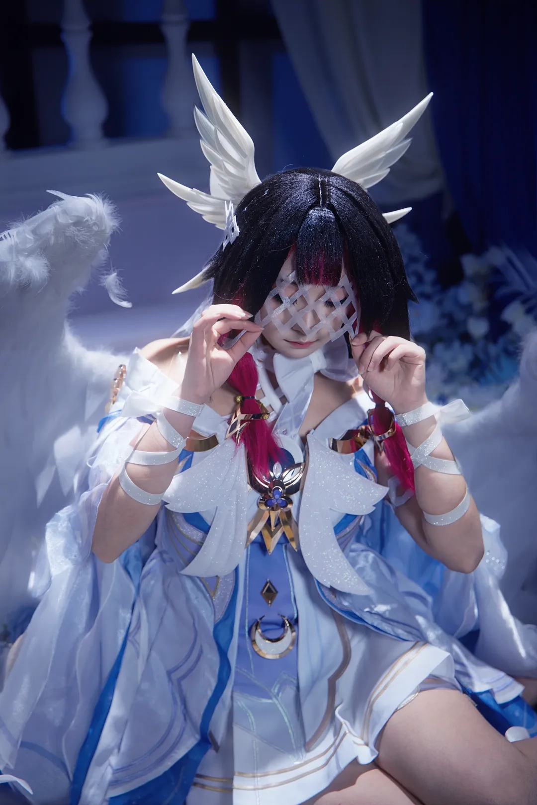 Atmospheric cosplay, Moonlight Maiden, Masked Angel, Blue and white wings, Serene portrait