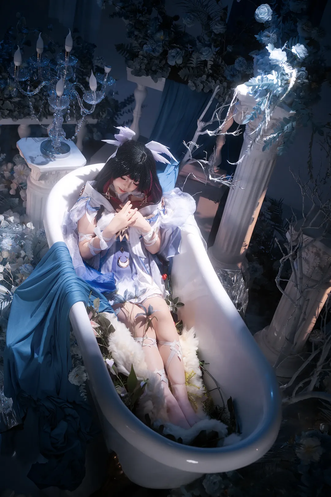 哥伦比娅cos, 二次元少女, 氛围感摄影, 羽翼造型, 浴缸写真 - 第2张