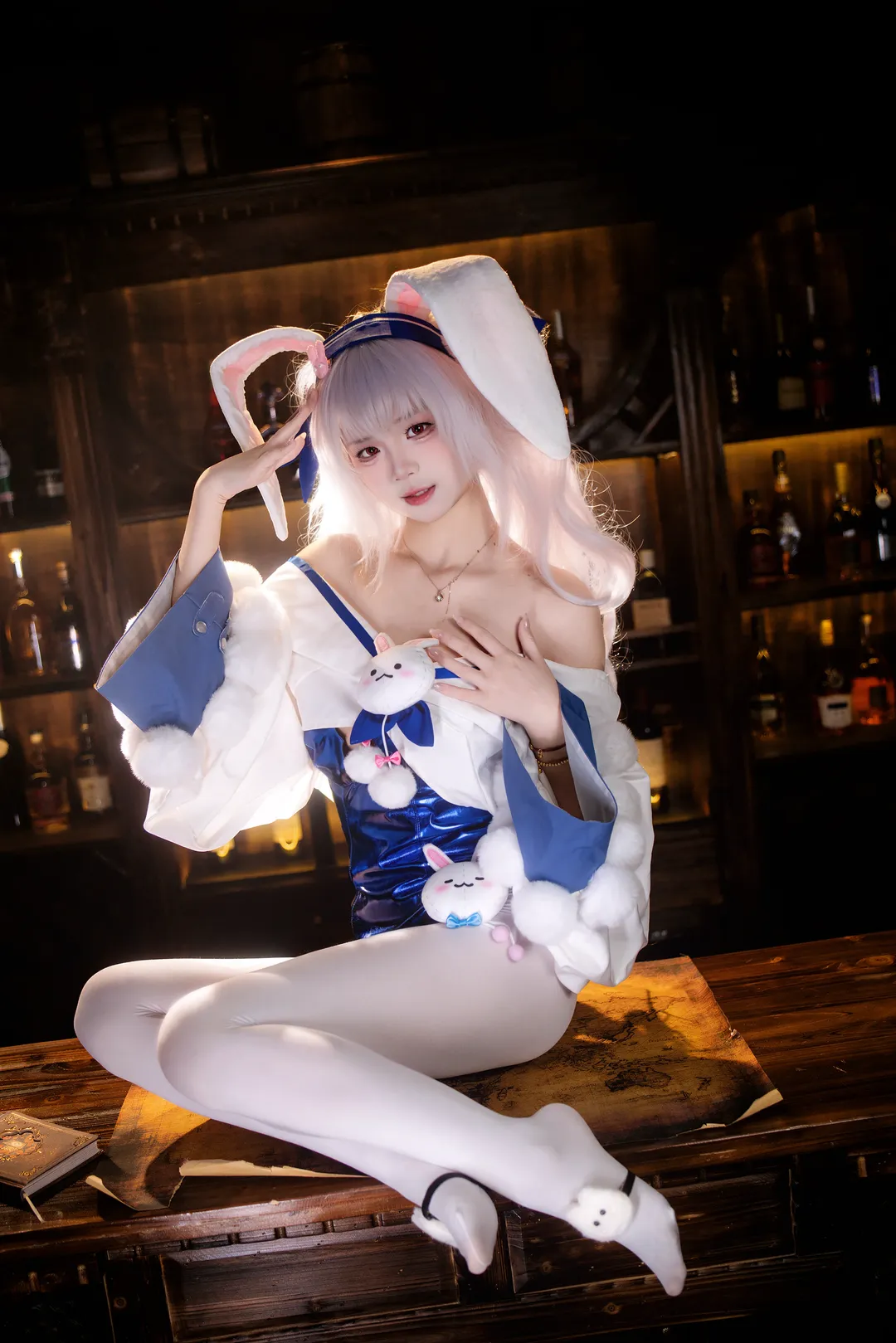 碧蓝航线, 拉菲cos, 氛围感写真, cosplay正片, 白丝兔耳 - 第3张
