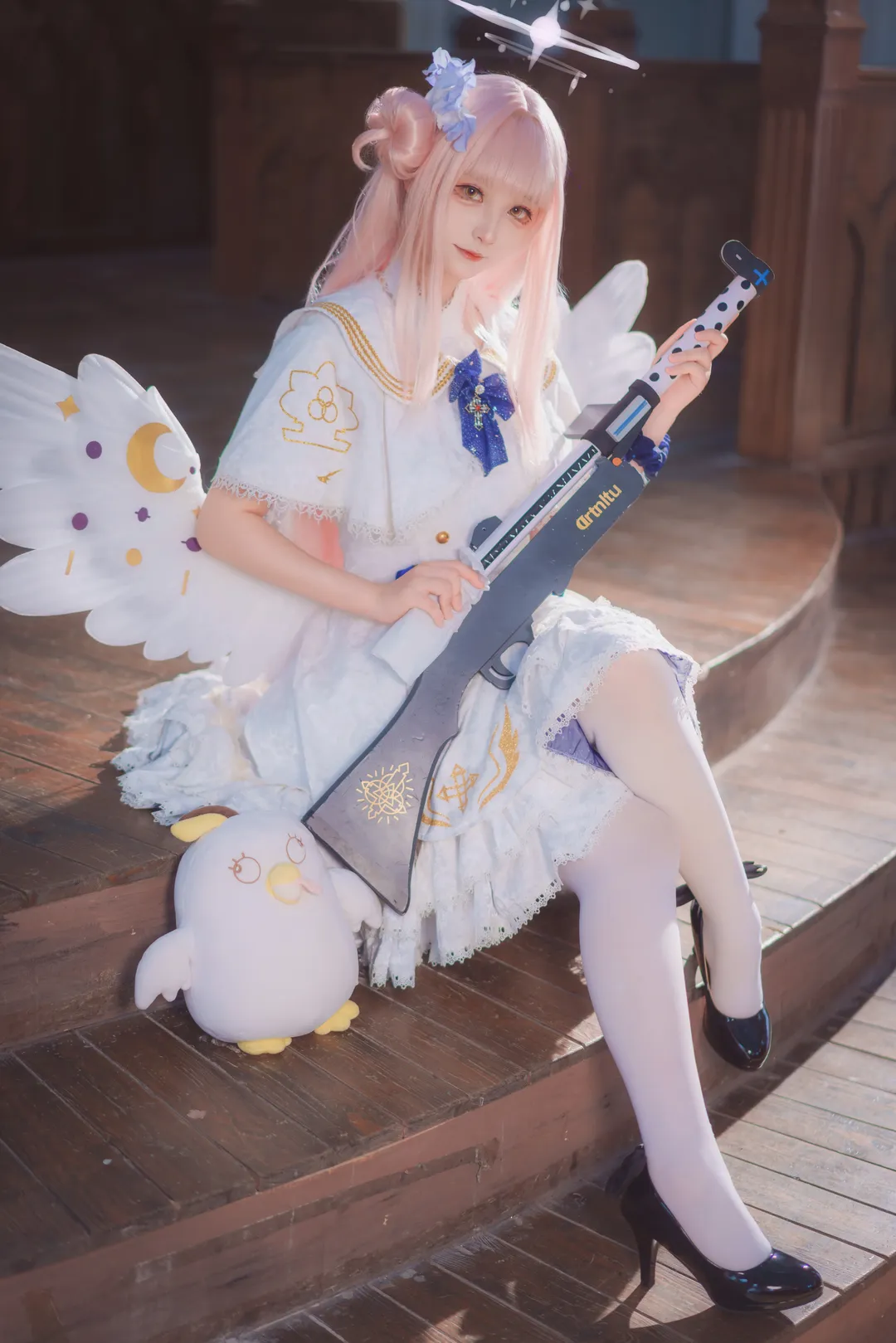 cosplay, 二次元少女, 蔚蓝档案, 圣园未花cos, 天使造型