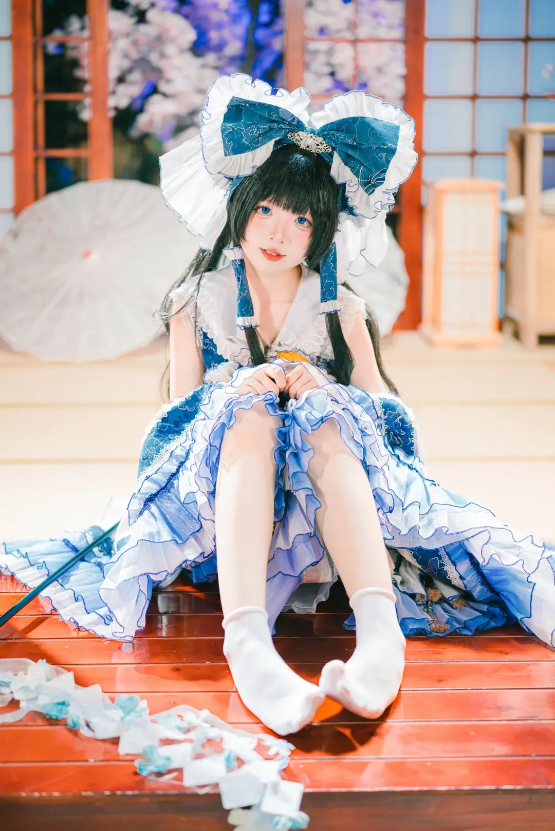 博丽灵梦cos, 东方project, 和风摄影, 二次元cosplay, 蓝白洋装