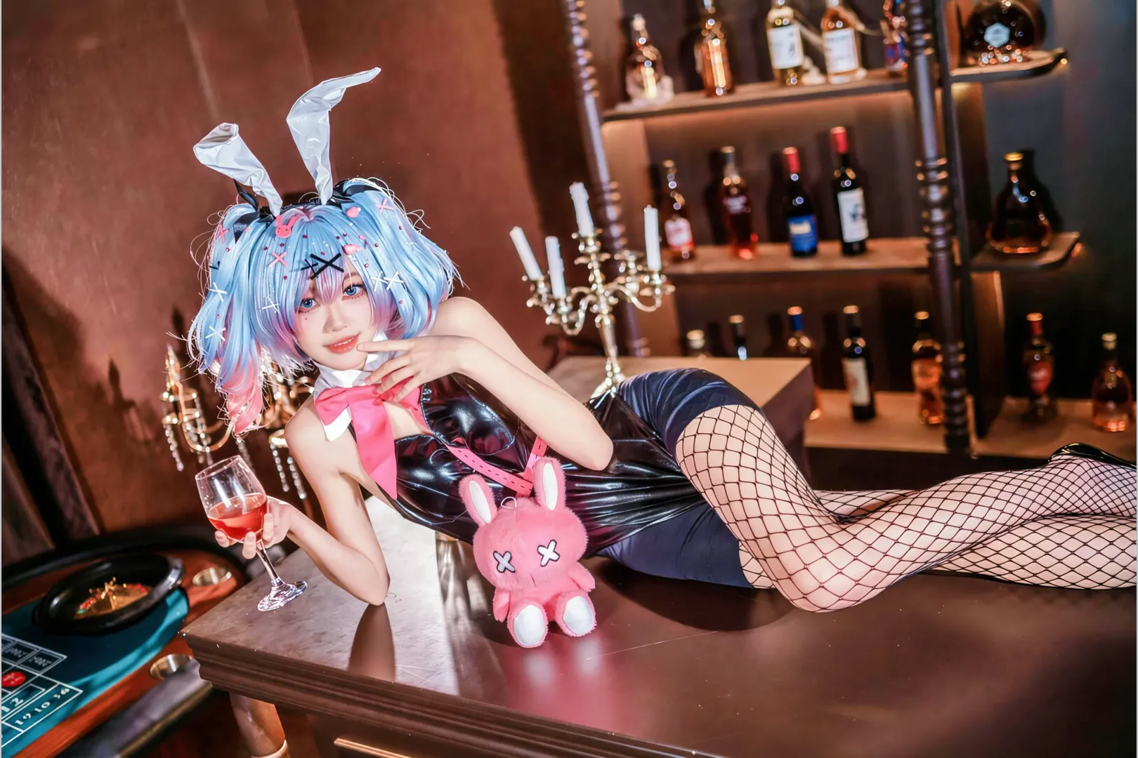 cos正片, 二次元cosplay, 初音未来cos, 兔子洞, 酒吧人像 - 第2张