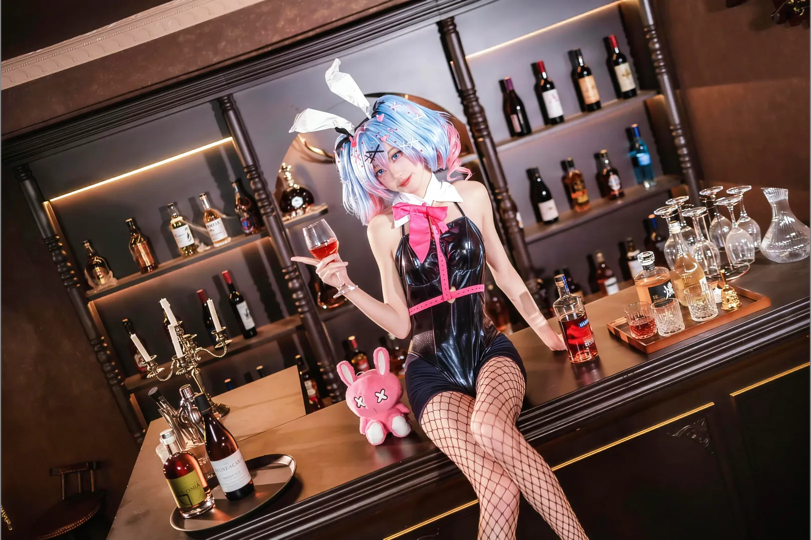 cos正片, 二次元cosplay, 初音未来cos, 兔子洞, 酒吧人像 - 第4张