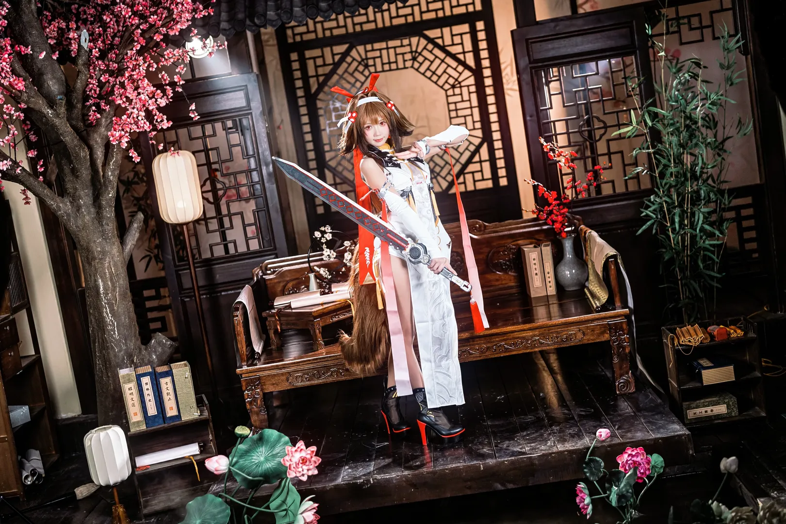 叶瞬光cos, 绝区零, 古风武侠, 兽尾造型, 大剑少女 - 第13张
