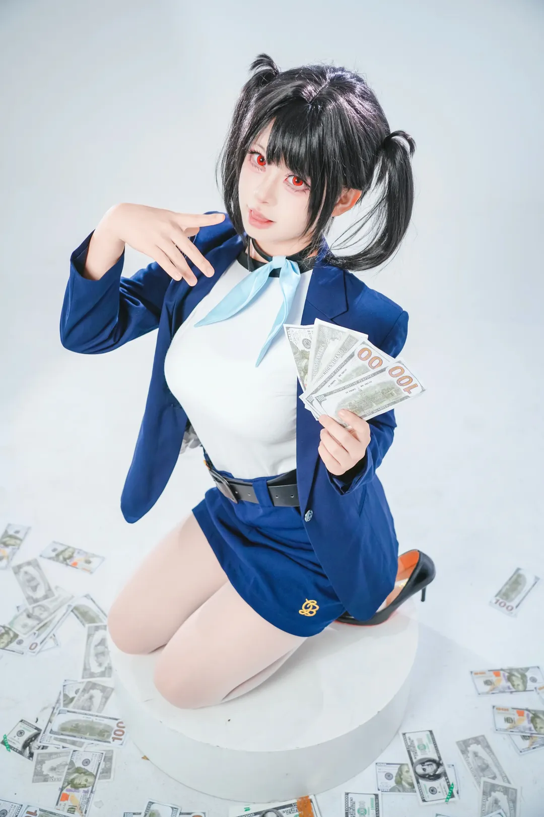 cosplay正片, NIKKE胜利女神, 白丝高跟, 索拉cos, 蓝白制服 - 第4张