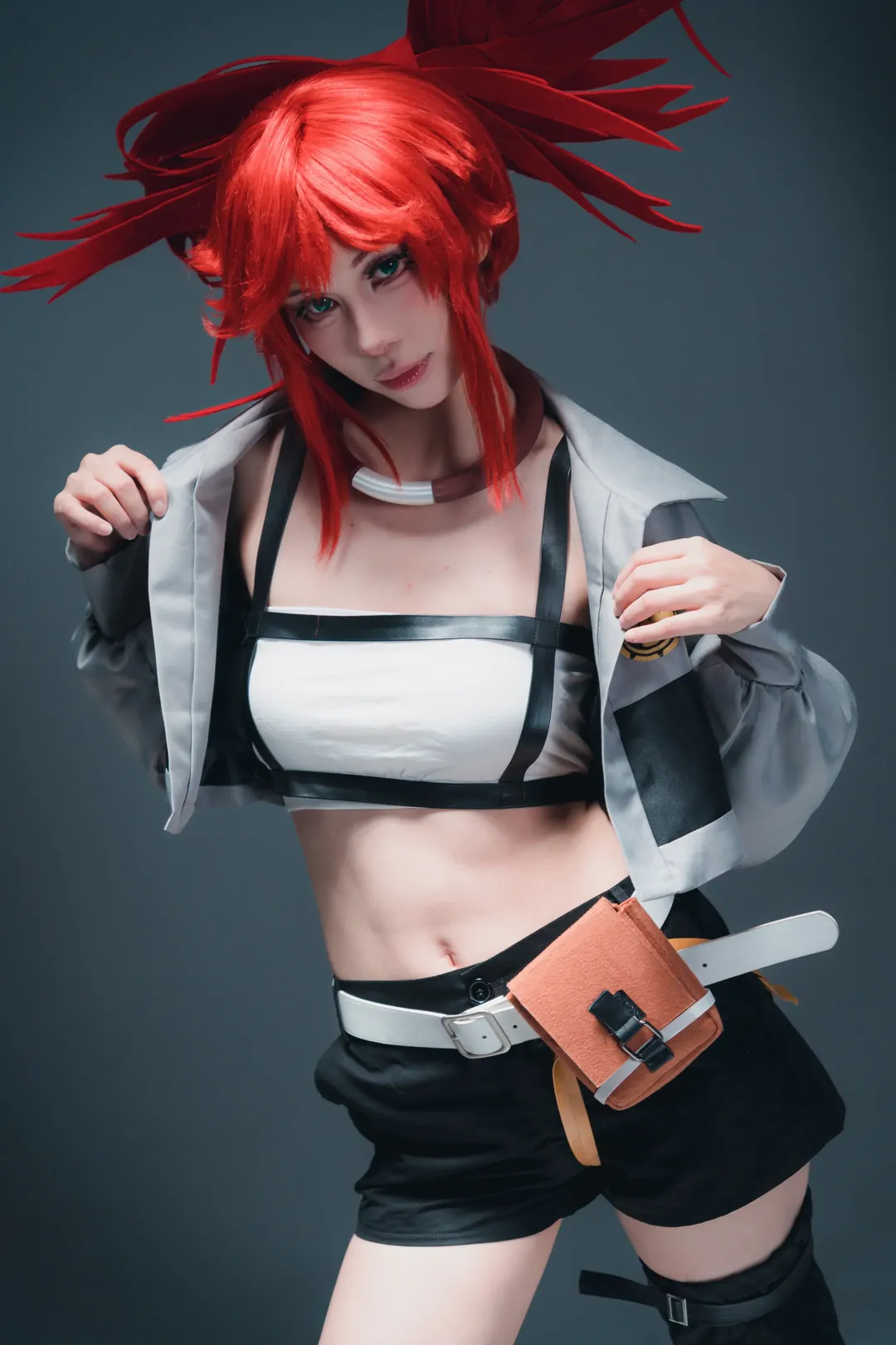 アニメ風写真セット, コスプレイヤーの日常, ガチアクタ, リヨウ コスプレ, 戦闘風コスプレ - 1枚目