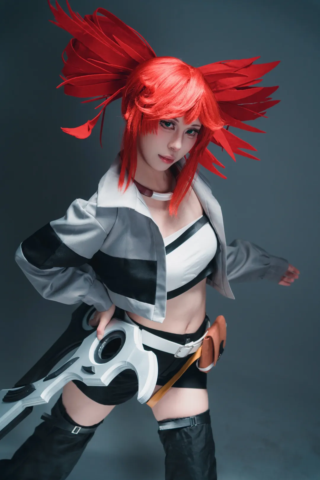 アニメ風写真セット, コスプレイヤーの日常, ガチアクタ, リヨウ コスプレ, 戦闘風コスプレ - 6枚目