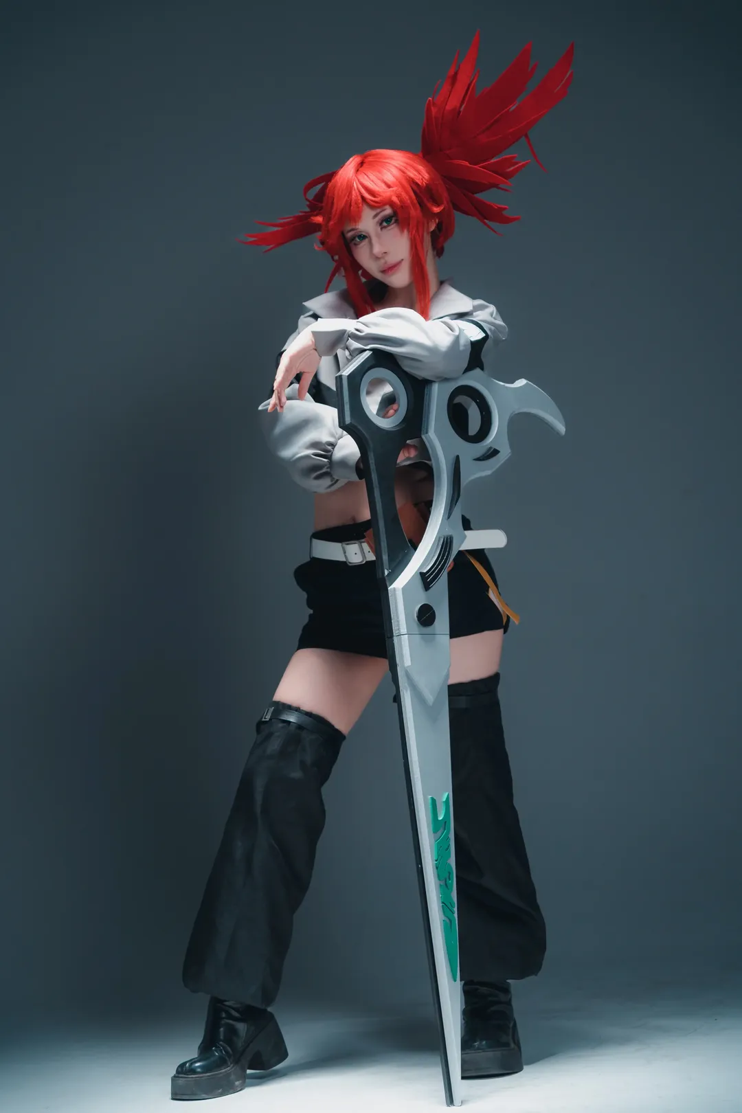アニメ風写真セット, コスプレイヤーの日常, ガチアクタ, リヨウ コスプレ, 戦闘風コスプレ - 8枚目