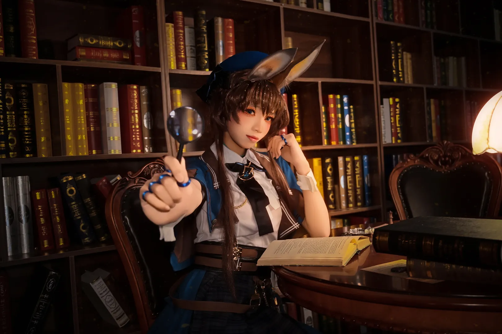 明日方舟, 阿米娅cos, cosplay正片, 图书馆写真, 阿米娅JR联动 - 第1张