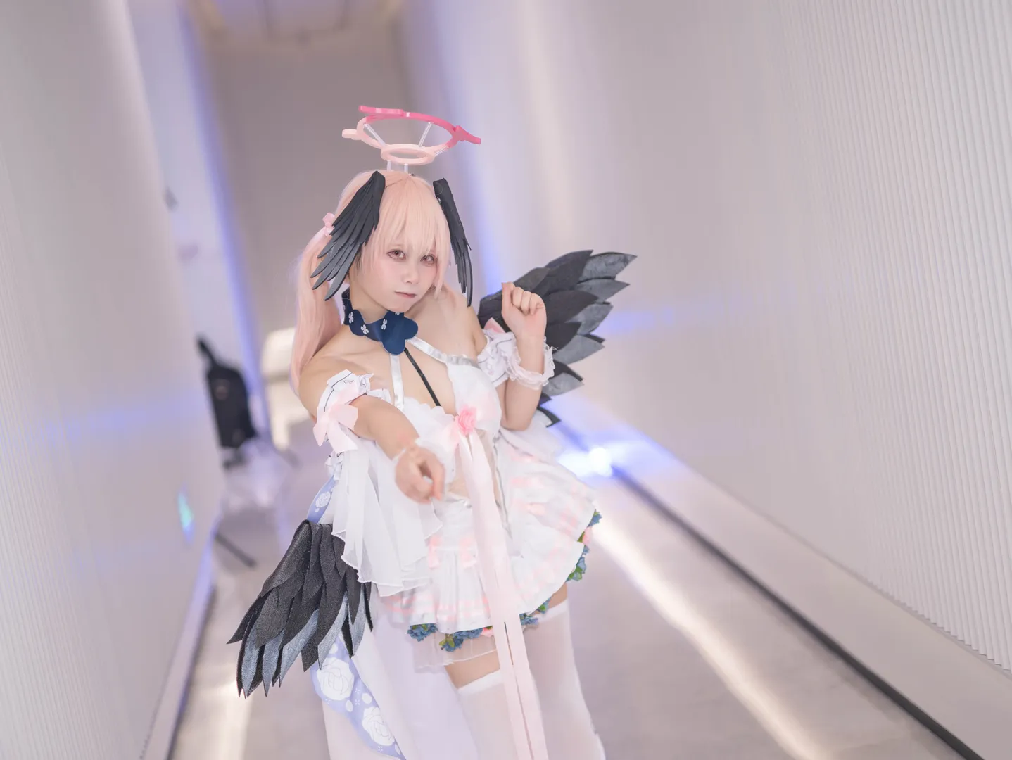 2次元少女, ブルーアーカイブ, 下江コハル コスプレ, コスプレ撮影, 白ニーソコーデ - 4枚目