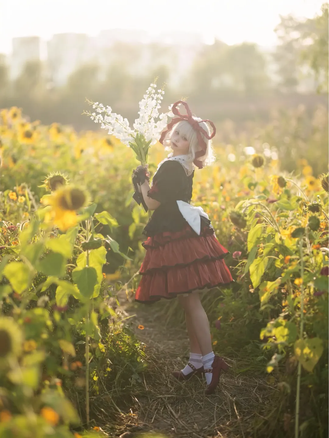 Touhou Project, Cosplay photography, Medicine Melancholy cosplay, Flower field photography, Golden hour