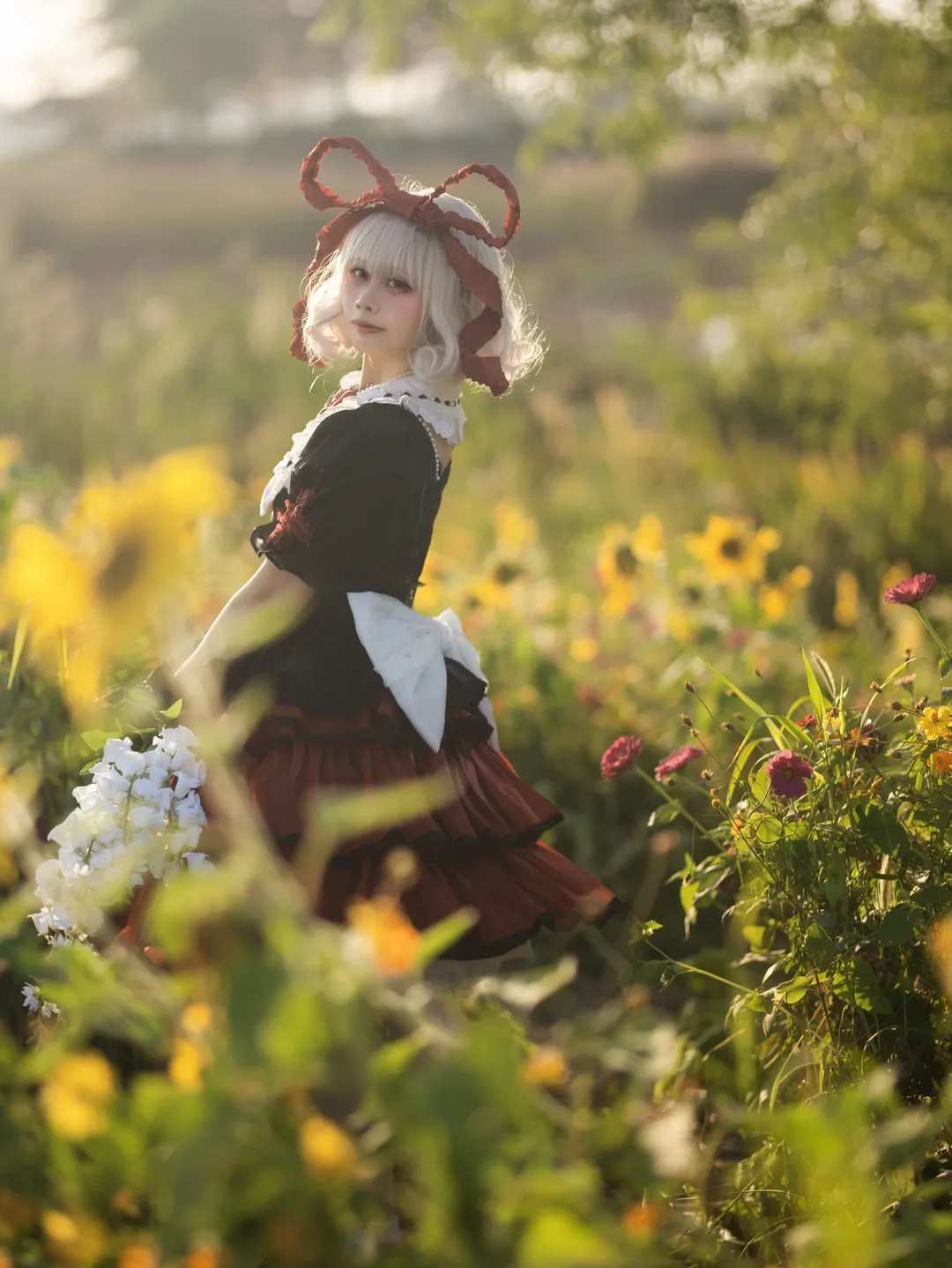 Touhou Project, Cosplay photography, Medicine Melancholy cosplay, Flower field photography, Golden hour - Image 2