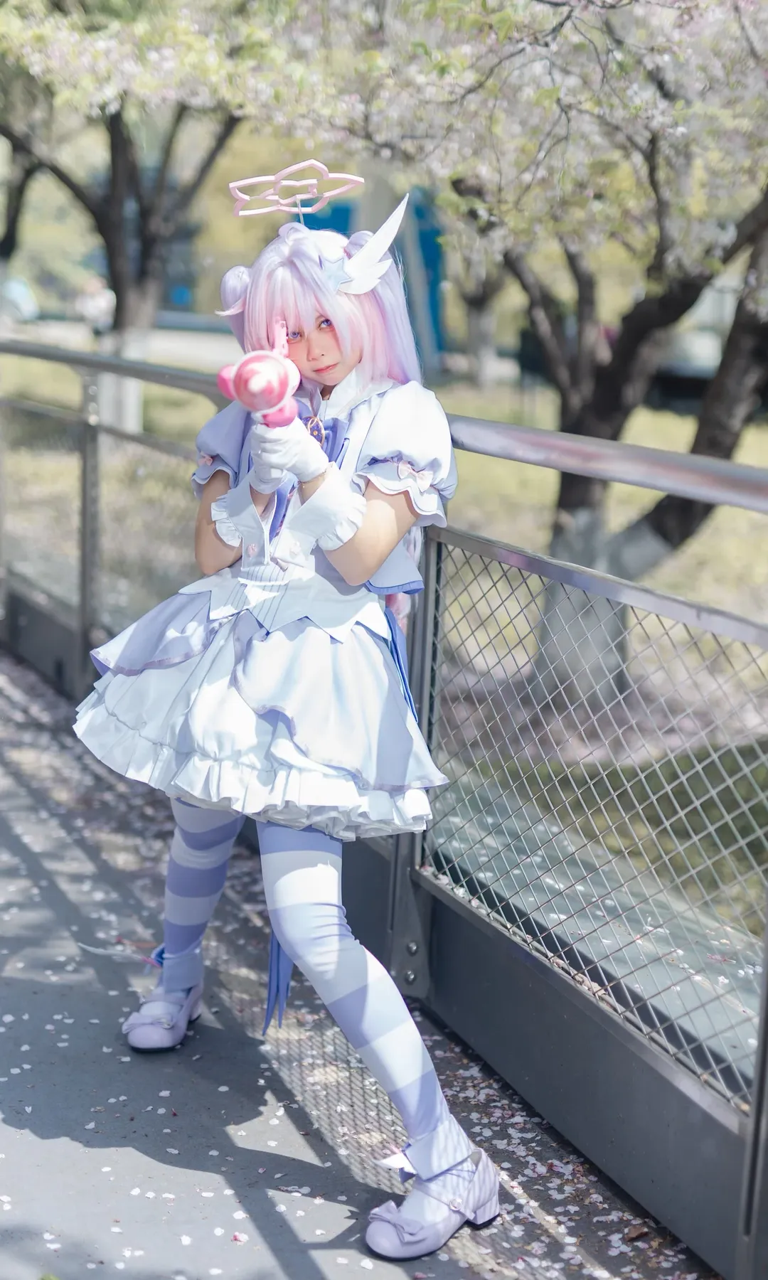 碧蓝档案, 宇泽玲纱cos, 魔法少女cosplay, 樱花外景cosplay, 二次元Coser日常 - 第1张