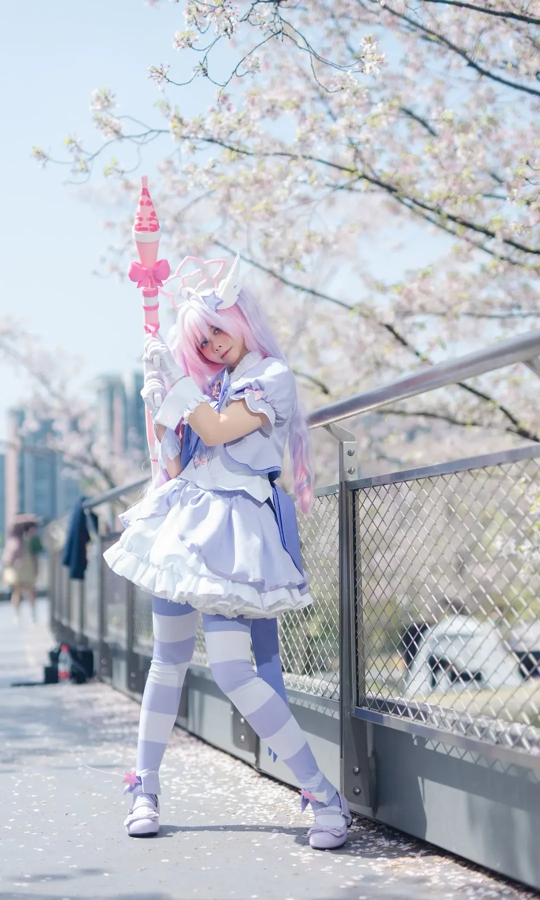 碧蓝档案, 宇泽玲纱cos, 魔法少女cosplay, 樱花外景cosplay, 二次元Coser日常 - 第4张
