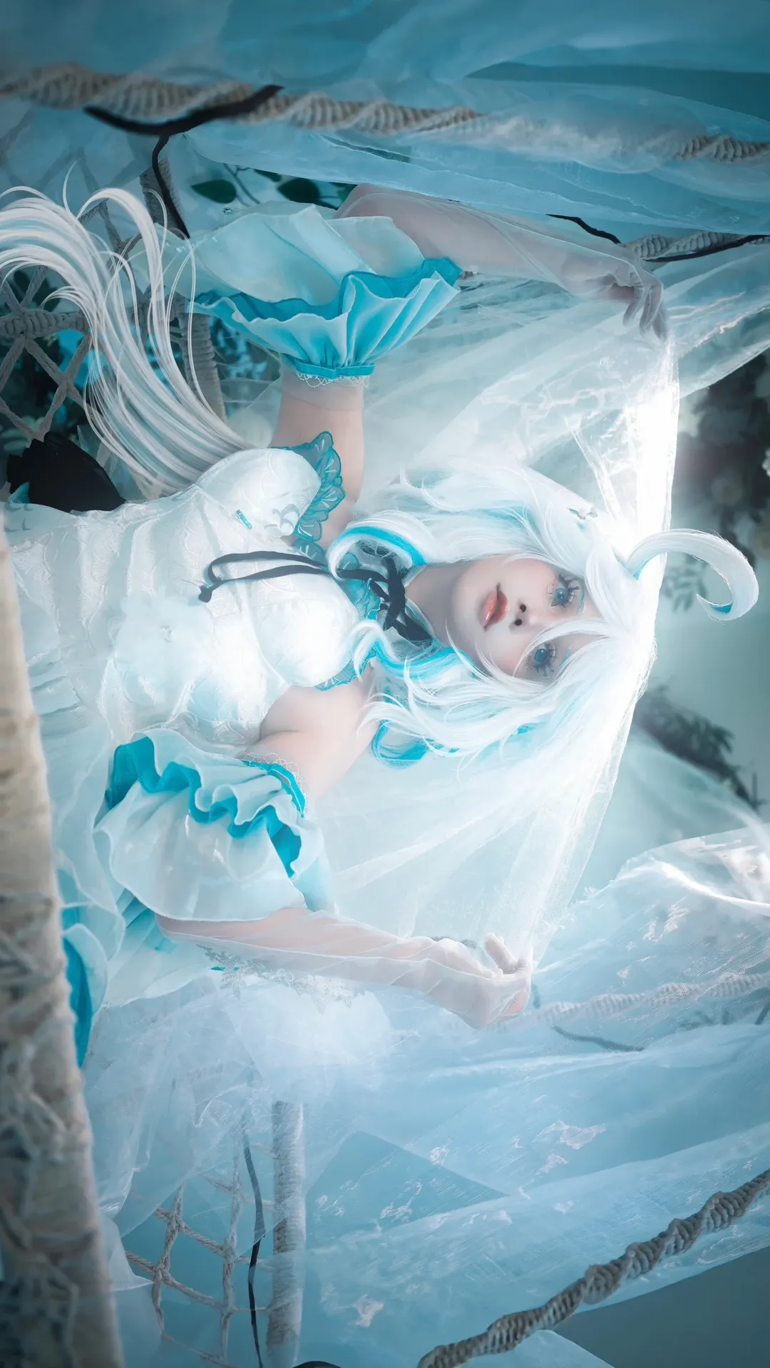 原神, 芙宁娜cos, 人鱼水精灵同人, 梦幻氛围感写真, 白蓝配色穿搭 - 第3张