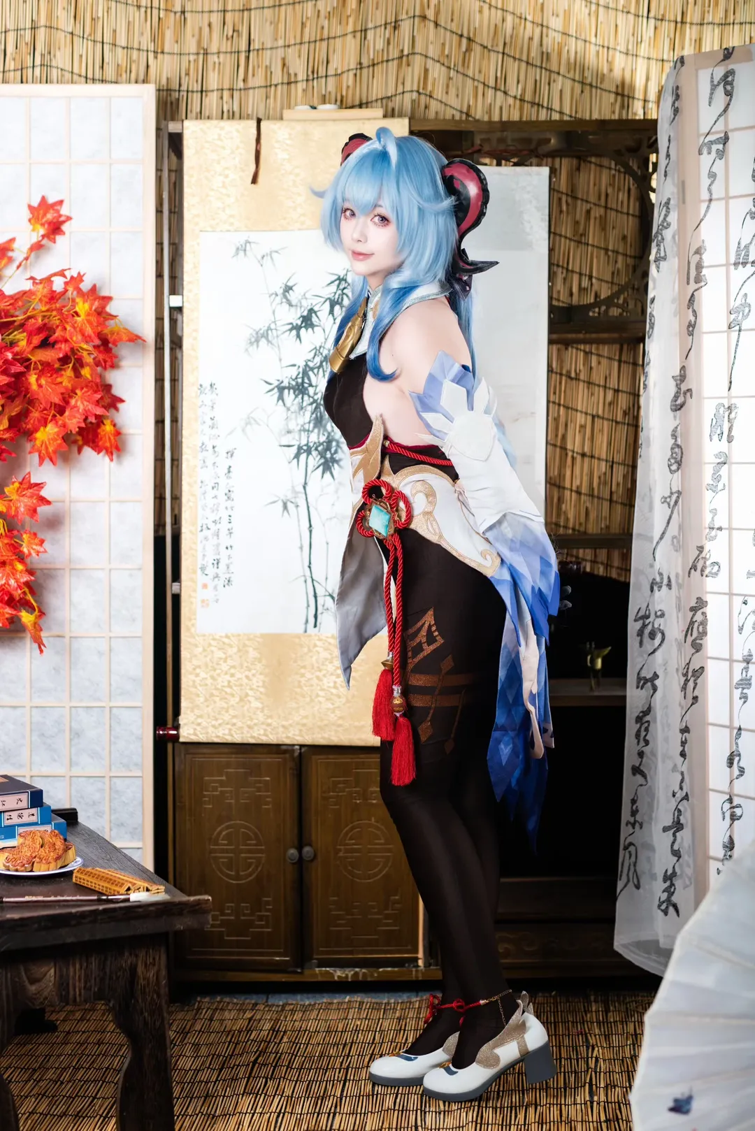 原神, 甘雨cos, cosplay摄影, 生日同人, 红枫元素 - 第2张
