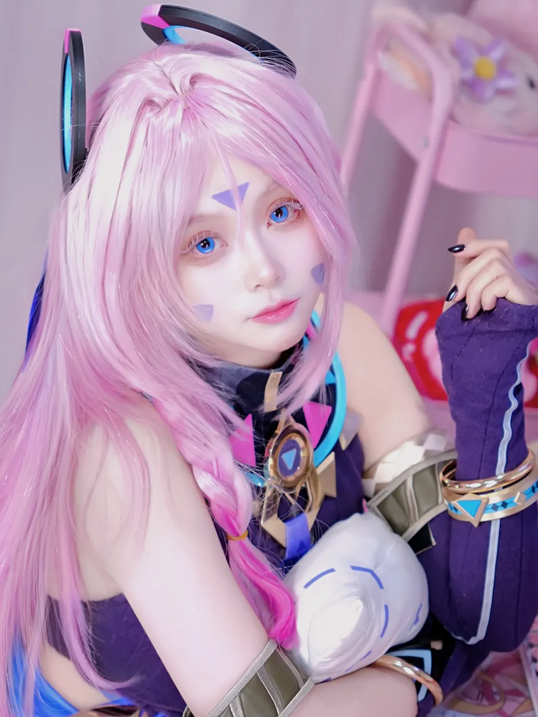 原神, 茜特菈莉cos, cosplay分享, 粉發美少女, 電競氛圍感