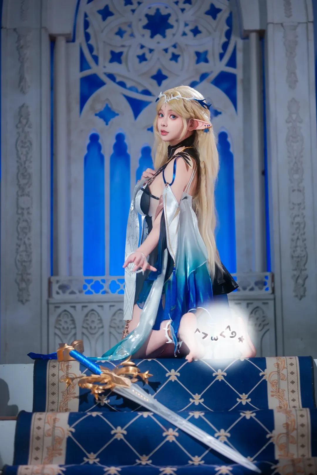 Wuthering Waves, Cartethyia Cosplay, Cosplay photography, Elf ears cosplay, Blue and white themed cosplay