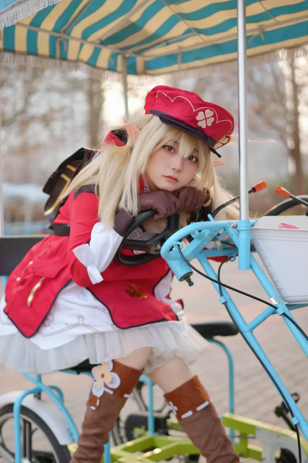 原神, 可莉cos, cosplay分享, 二次元日常, 游乐园拍照 - 第12张
