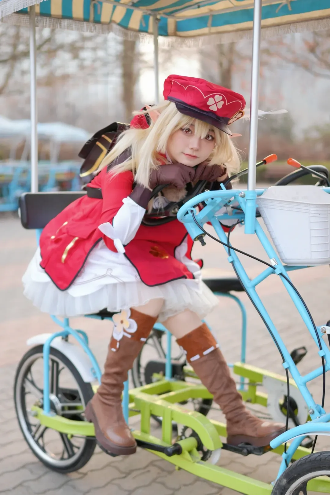 原神, 可莉cos, cosplay分享, 二次元日常, 游乐园拍照 - 第13张