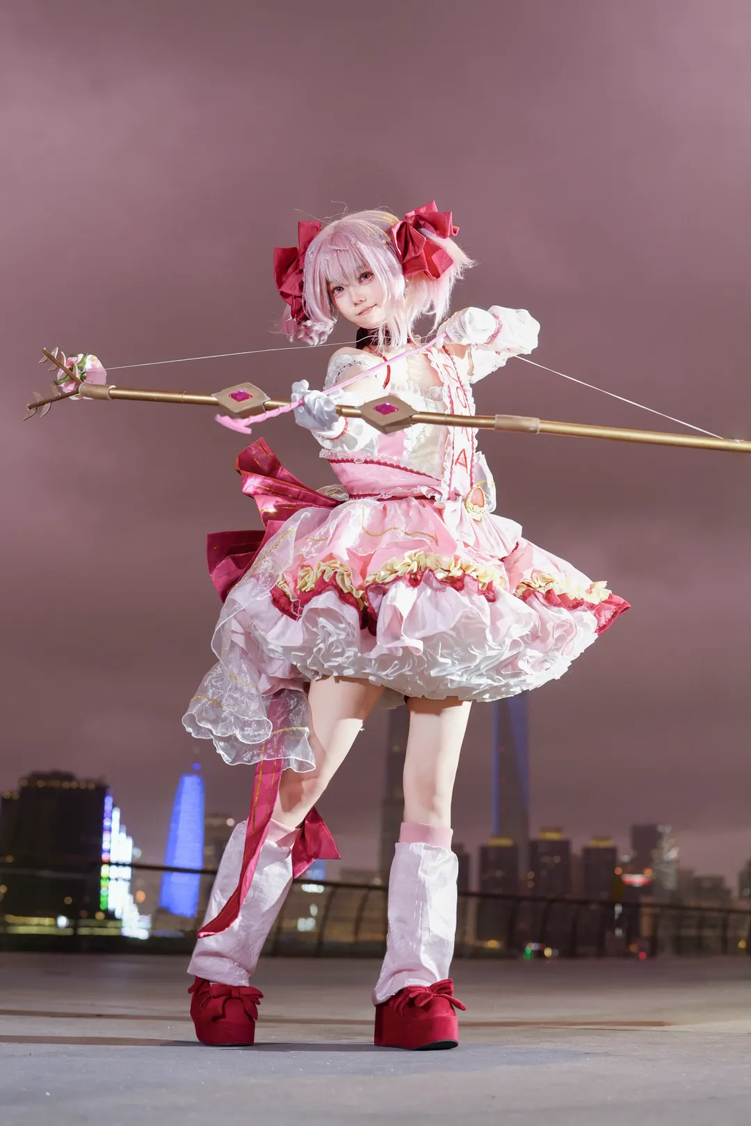 魔法少女まどか☆マギカ, ピンク系コスプレ, まどかコスプレ, 日本風撮影, 台風の日の雲 - 7枚目