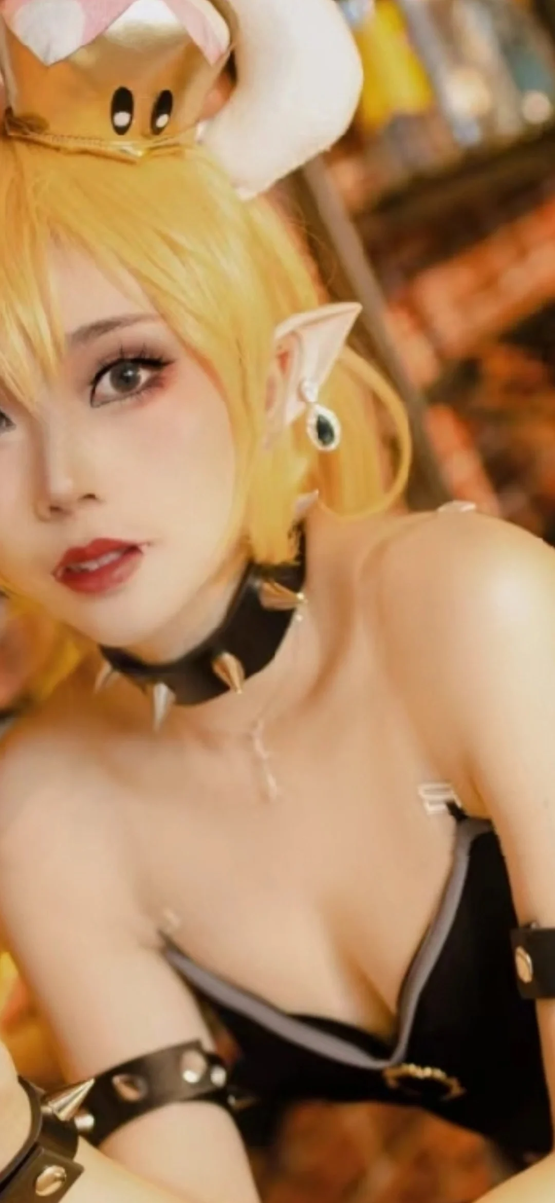 cosplay摄影, 二次元装扮, 精灵耳造型, 酒吧氛围cos, 金色短发 - 第3张