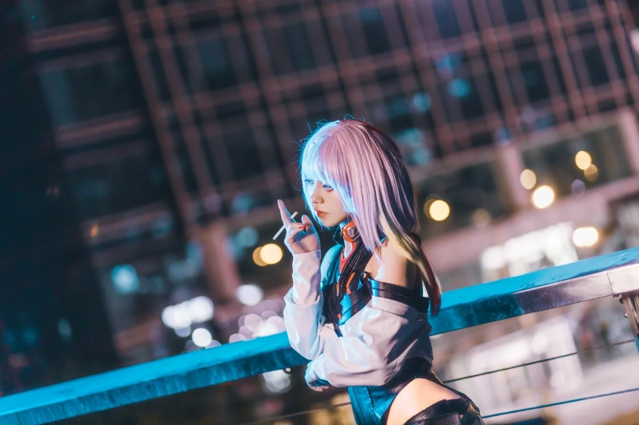 鳴潮, 夜景人像, cosplay分享, 露西cos, 賽博朋克邊緣行者