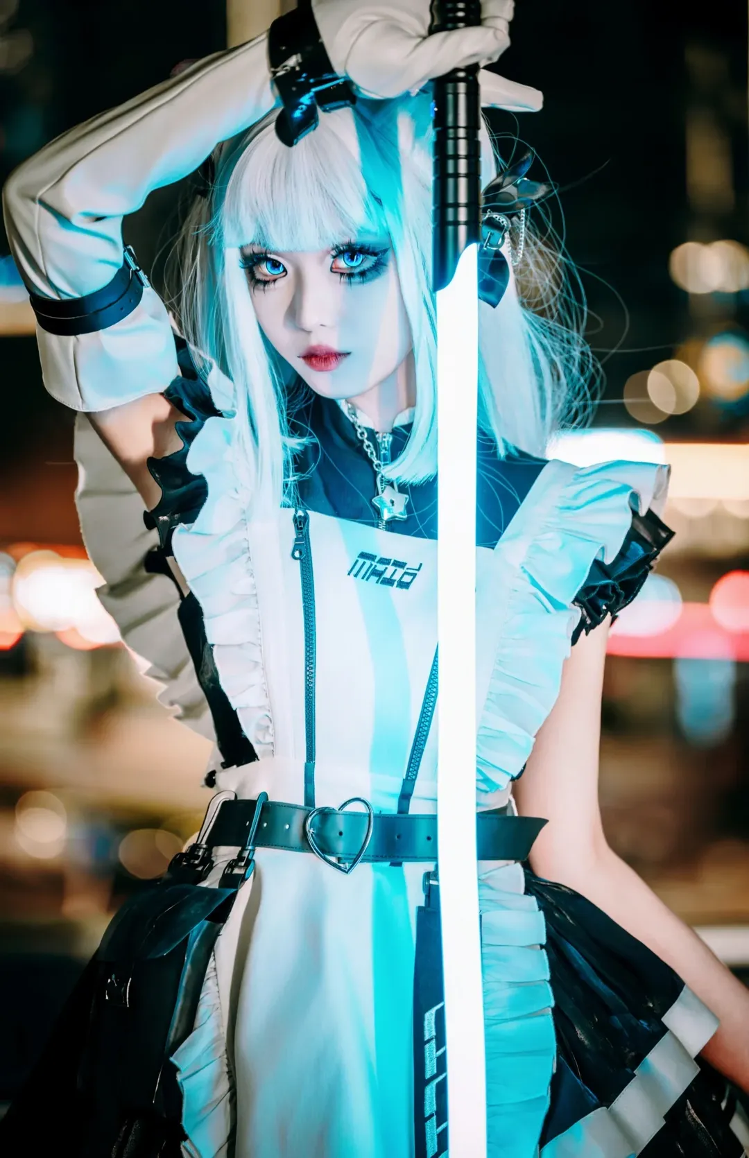 赛博朋克女仆cosplay, 机能风战斗女仆, LilithHouse魔女集市, 发光武器摄影, 赛博朋克ootd