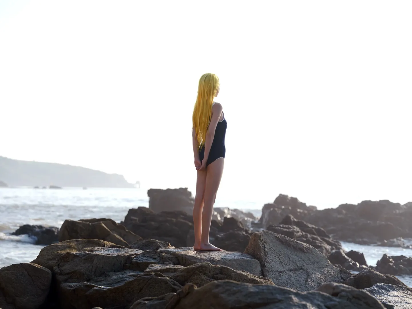 cosplay摄影, 海边外景, 泳装写真, 氛围感拍摄, 金色长发 - 第2张