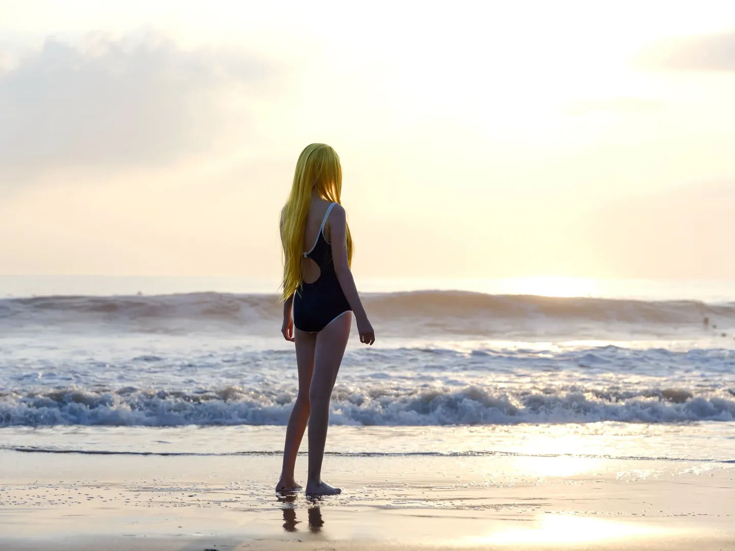 cosplay摄影, 海边外景, 泳装写真, 氛围感拍摄, 金色长发 - 第3张