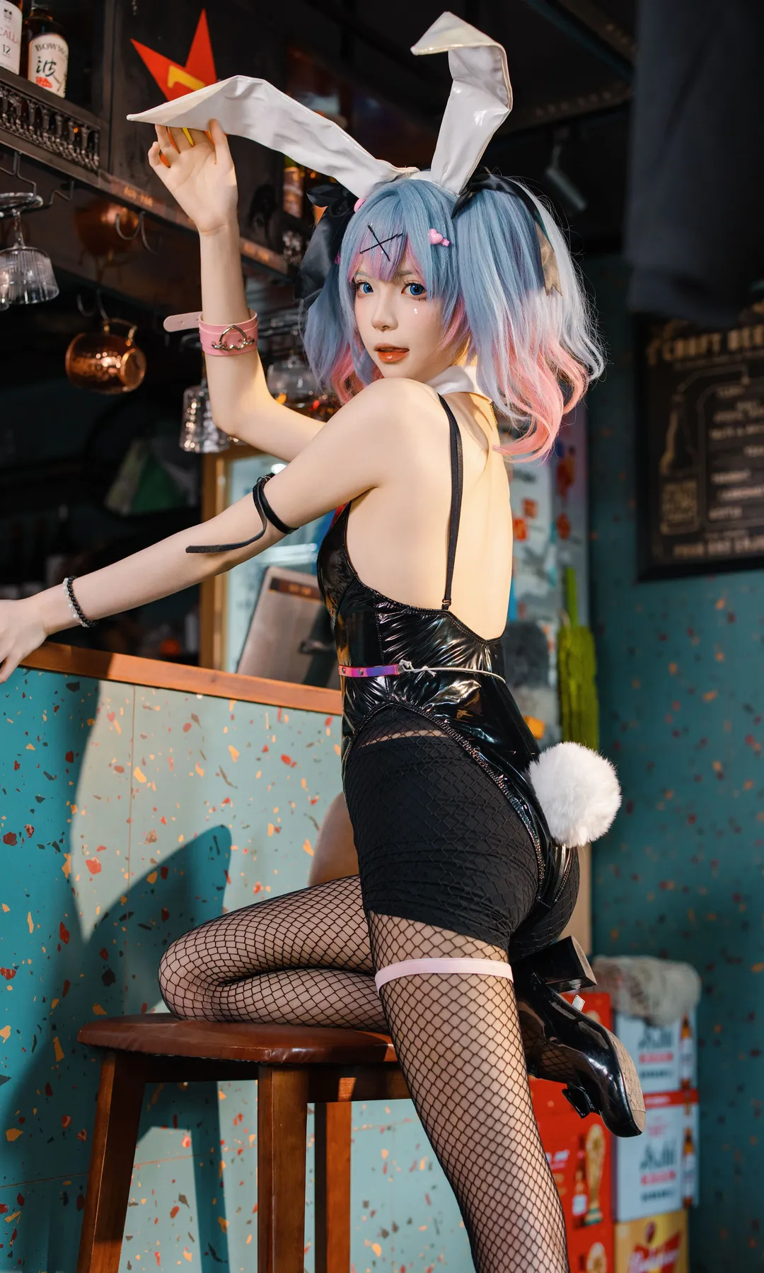 女仆装, 日系小清新, 兔女郎cos, 酒吧摄影, 网袜 - 第6张