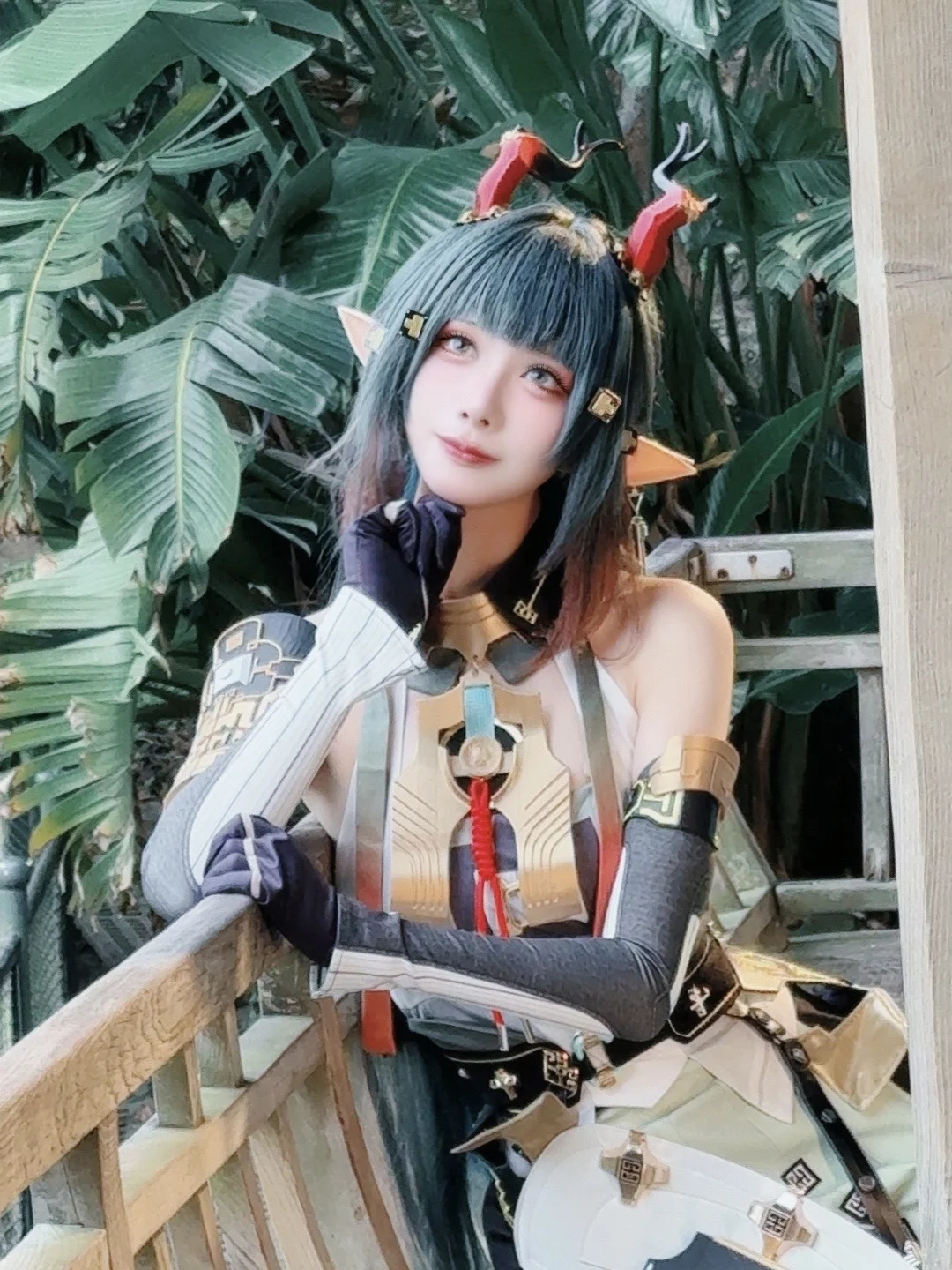 Arknights: Endfield, Outdoor scene, Cosplay photography, Chinese-style fantasy, Zhuang Fangyi cosplay