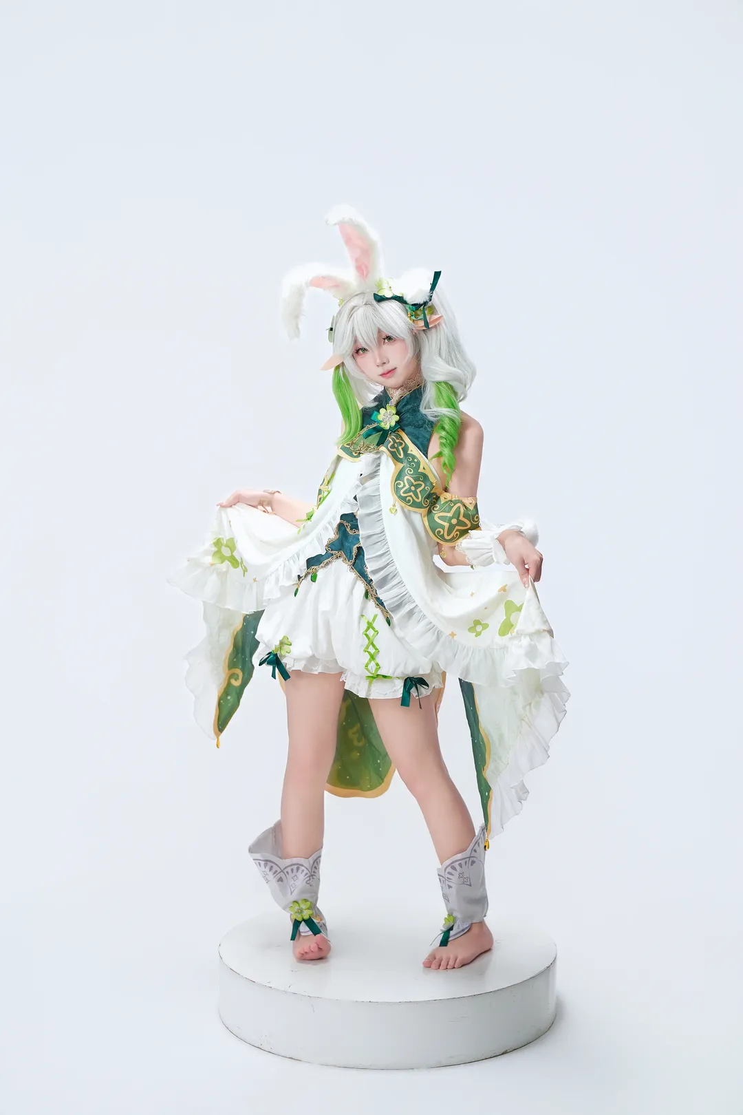 Genshin Impact, Anime-style photography, Nahida Cosplay, White background photography, Moe-style cosplay