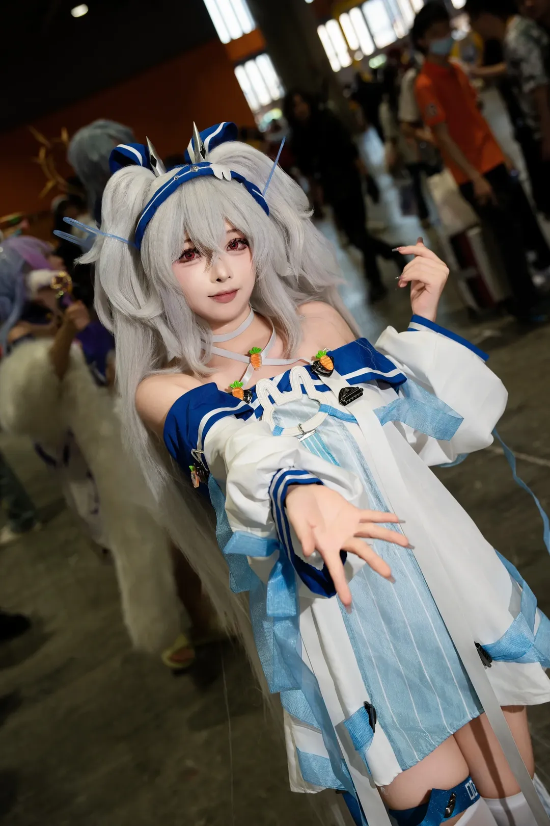 漫展返图, cosplay日常, 二次元穿搭, 银发红瞳, 逛展日记 - 第5张